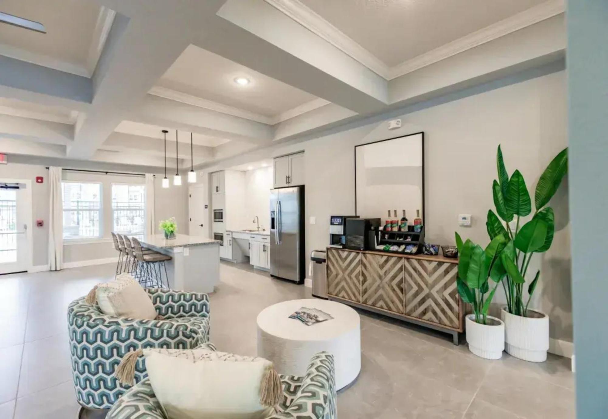 The Vantage Apartments By Barsala Cape Coral Eksteriør billede